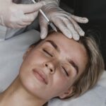 young-woman-getting-beauty-injection